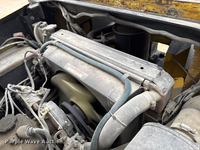 image for item EA2094 Yale GP050RFNUAE084 forklift