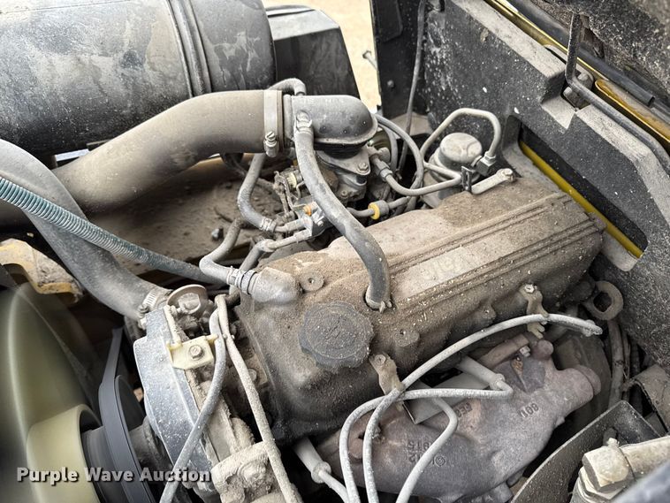 image for item EA2094 Yale GP050RFNUAE084 forklift