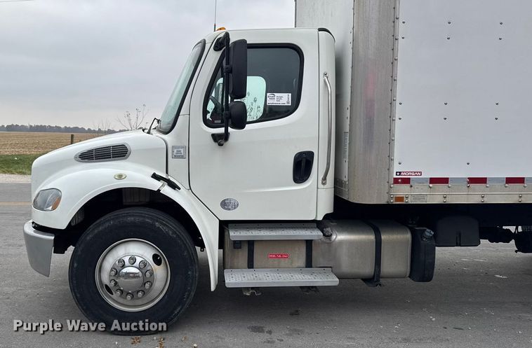 image for item EA2101 2016 Freightliner M2 box truck