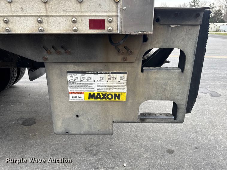 image for item EA2101 2016 Freightliner M2 box truck