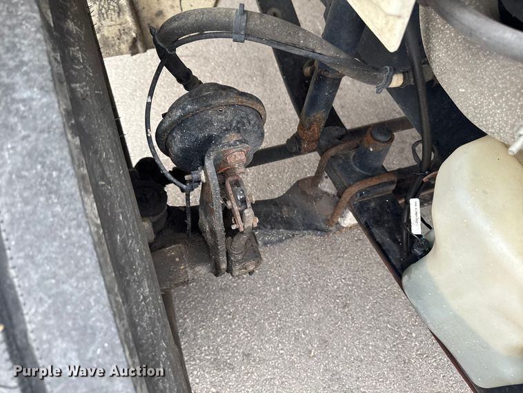 image for item EA2101 2016 Freightliner M2 box truck