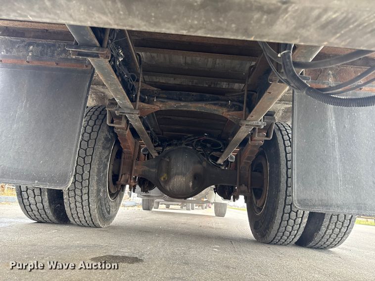 image for item EA2101 2016 Freightliner M2 box truck