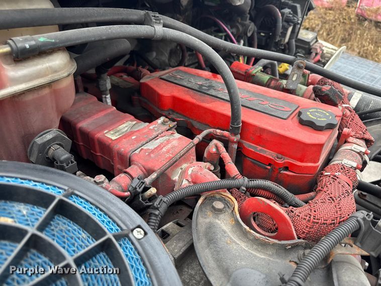 image for item EA2101 2016 Freightliner M2 box truck