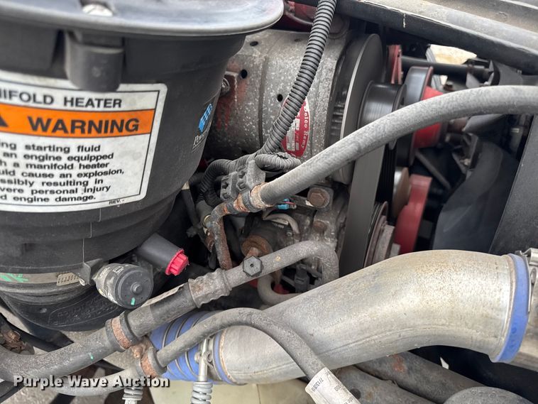 image for item EA2101 2016 Freightliner M2 box truck