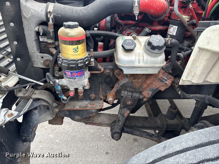 image for item EA2101 2016 Freightliner M2 box truck