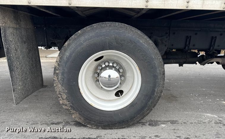 image for item EA2101 2016 Freightliner M2 box truck