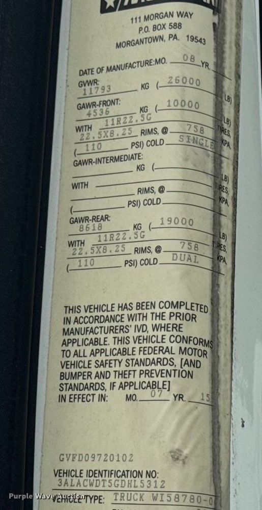 image for item EA2101 2016 Freightliner M2 box truck