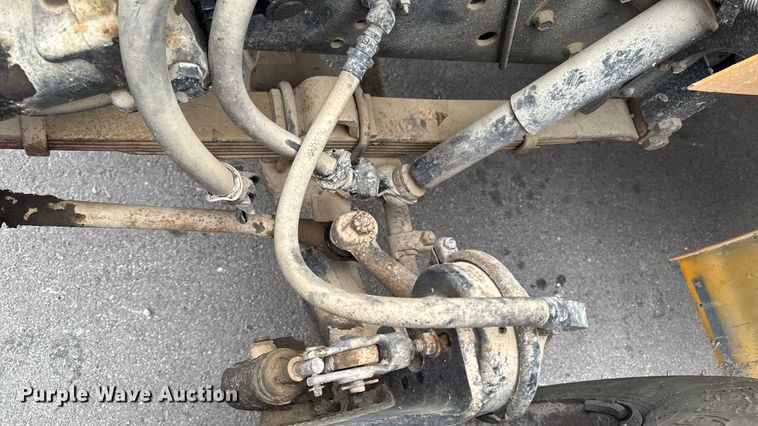 image for item EA2102 1993 International 3800 RV