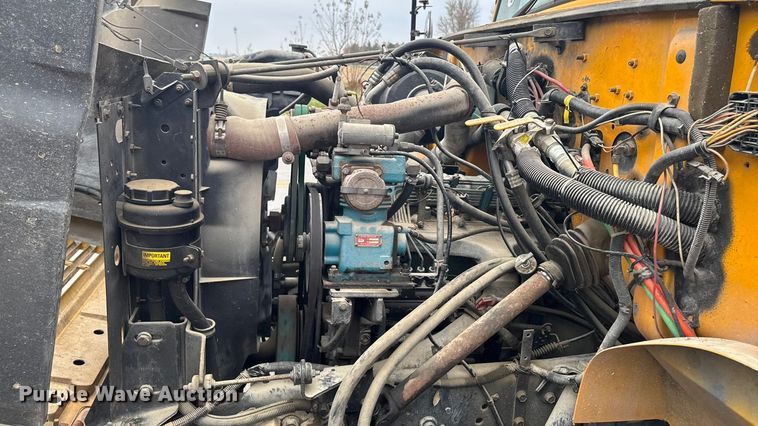 image for item EA2102 1993 International 3800 RV