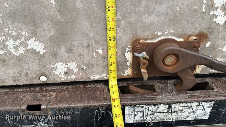 image for item EA2104 2008 Chevrolet Express 3500 box truck