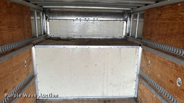 image for item EA2104 2008 Chevrolet Express 3500 box truck