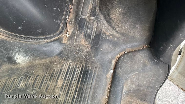 image for item EA2104 2008 Chevrolet Express 3500 box truck