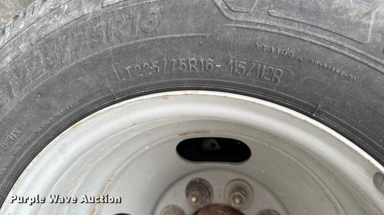 image for item EA2104 2008 Chevrolet Express 3500 box truck