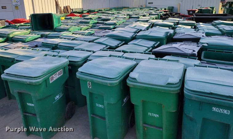 image for item EA2758 (75) trash bins