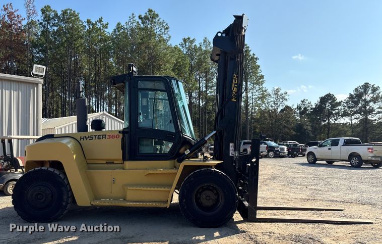 image for item EA7037 2010 Hyster H360HD forklift