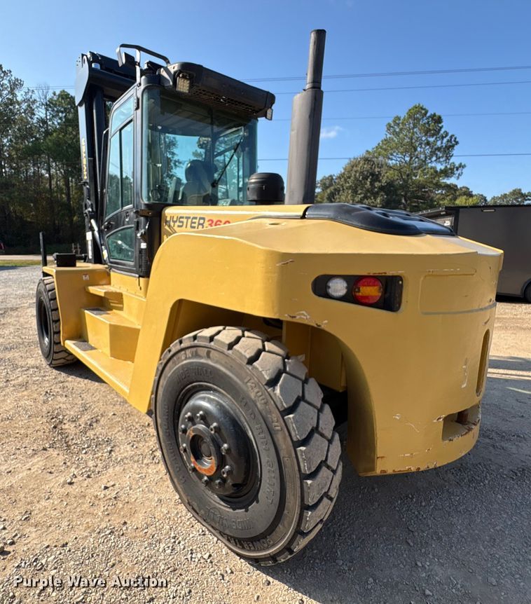 image for item EA7037 2010 Hyster H360HD forklift