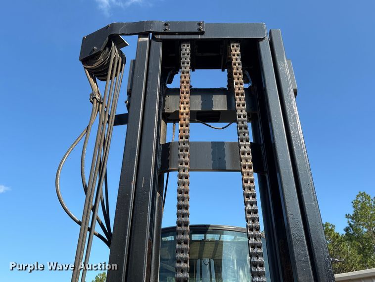 image for item EA7037 2010 Hyster H360HD forklift