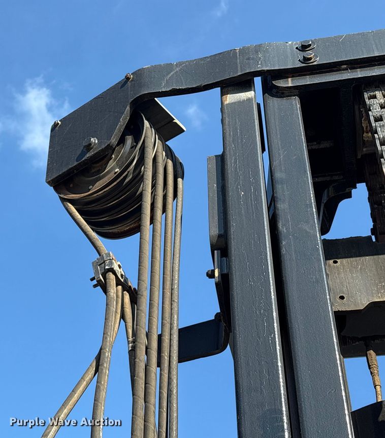 image for item EA7037 2010 Hyster H360HD forklift