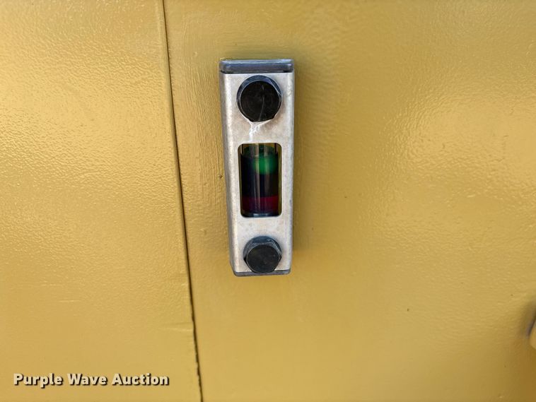 image for item EA7037 2010 Hyster H360HD forklift