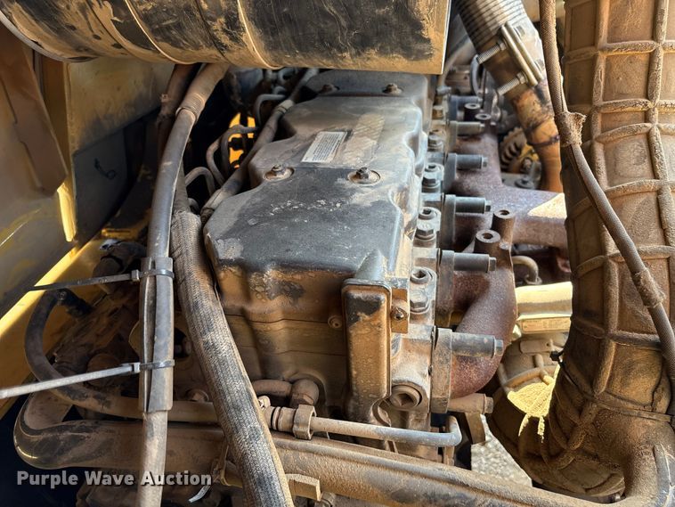 image for item EA7037 2010 Hyster H360HD forklift