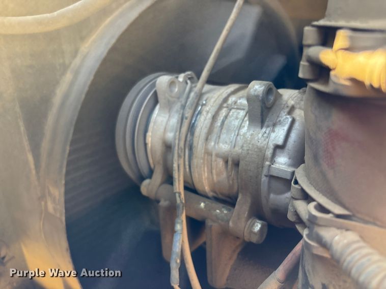 image for item EA7037 2010 Hyster H360HD forklift