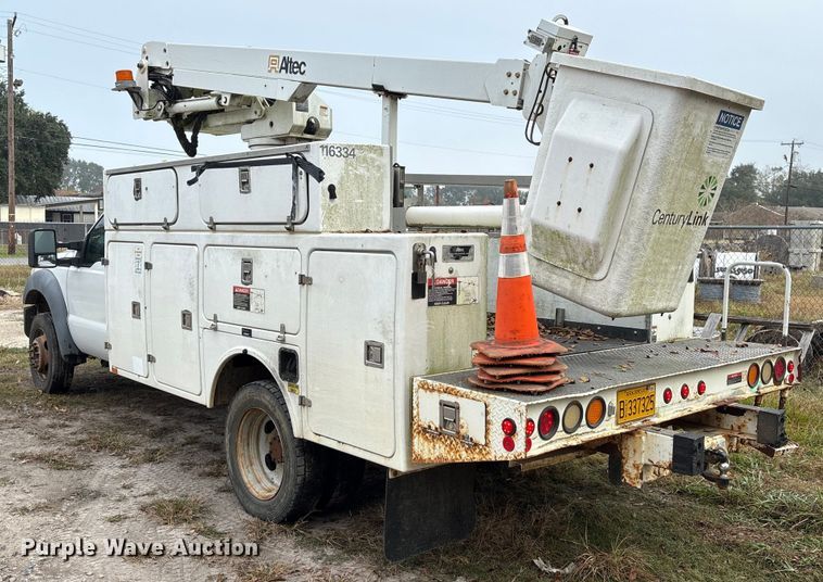image for item EA7119 2011 Ford F450 Super Duty bucket truck