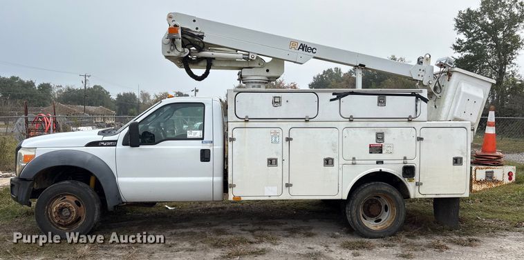image for item EA7119 2011 Ford F450 Super Duty bucket truck