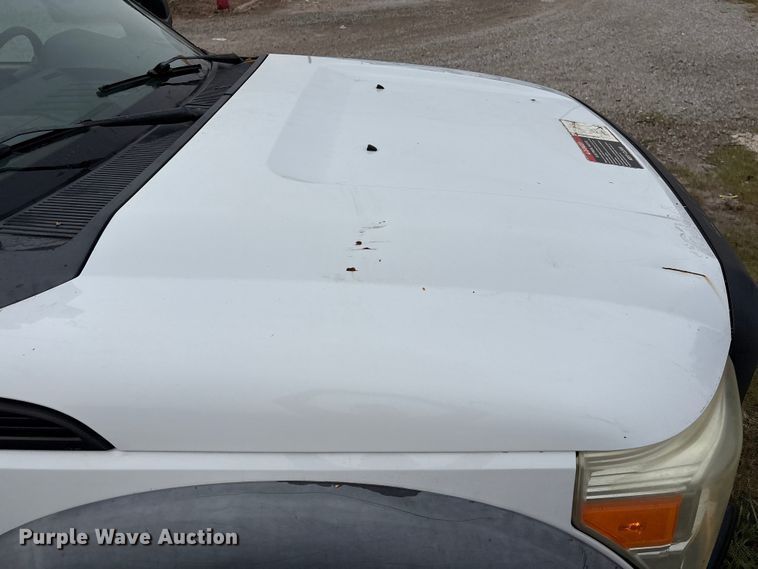 image for item EA7119 2011 Ford F450 Super Duty bucket truck