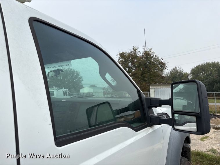 image for item EA7119 2011 Ford F450 Super Duty bucket truck