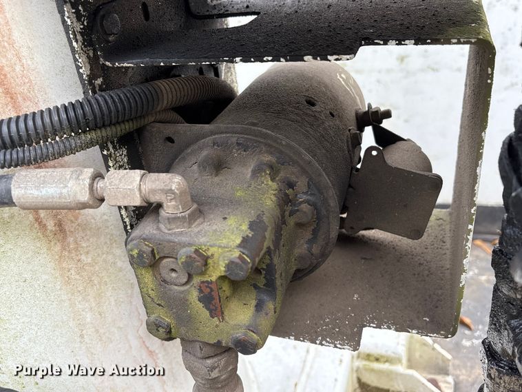 image for item EA7119 2011 Ford F450 Super Duty bucket truck