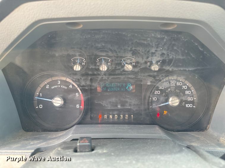 image for item EA7119 2011 Ford F450 Super Duty bucket truck