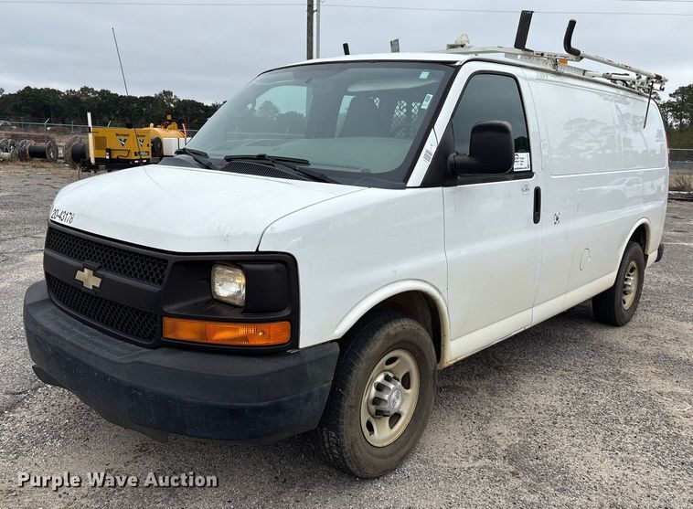 image for item EA7127 2014 Chevrolet Express 3500 van