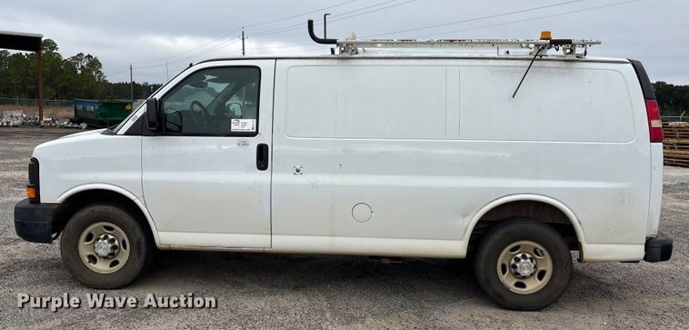 image for item EA7127 2014 Chevrolet Express 3500 van