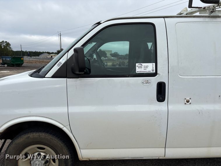 image for item EA7127 2014 Chevrolet Express 3500 van