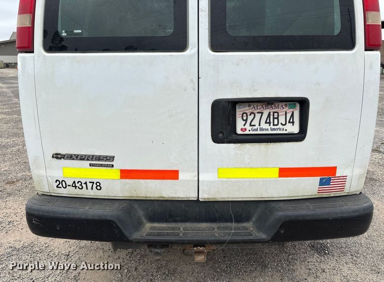 image for item EA7127 2014 Chevrolet Express 3500 van