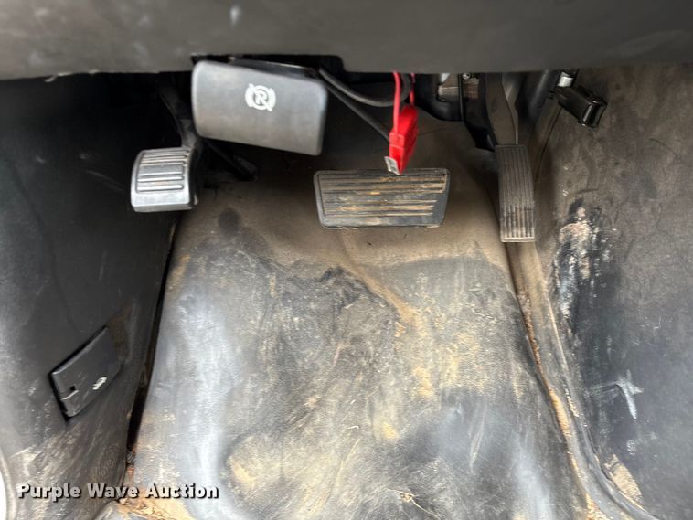 image for item EA7127 2014 Chevrolet Express 3500 van