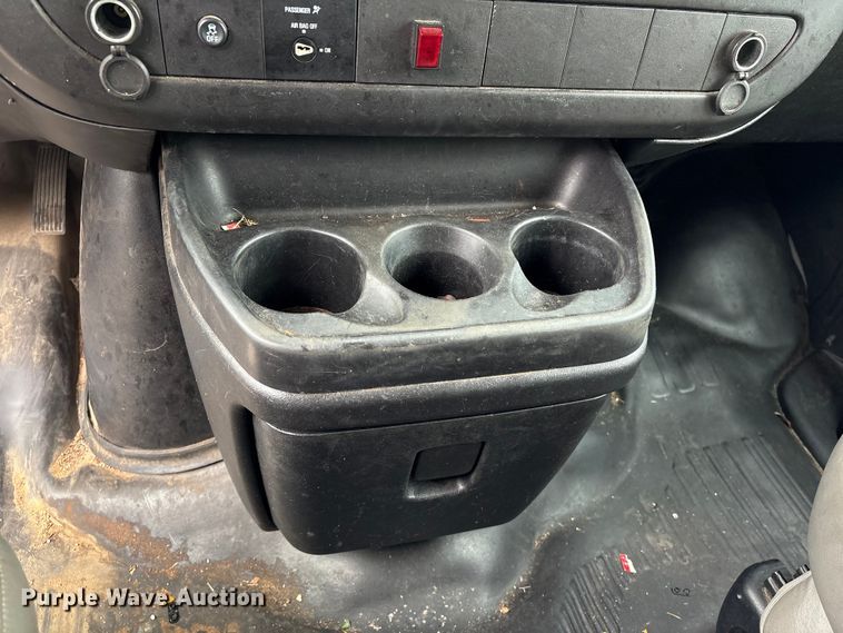 image for item EA7127 2014 Chevrolet Express 3500 van