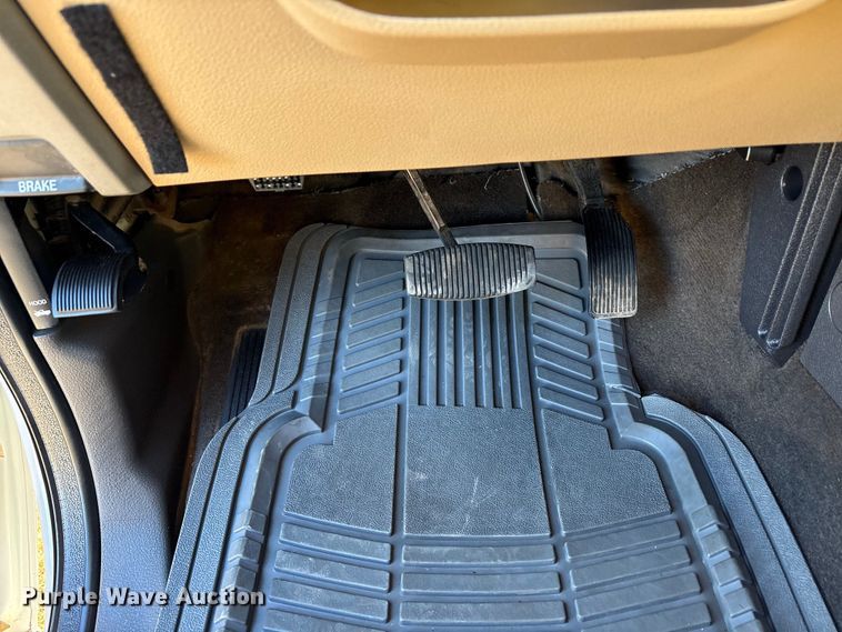 image for item EA7740 2015 Ford F250 Super Duty Crew Cab pickup truck