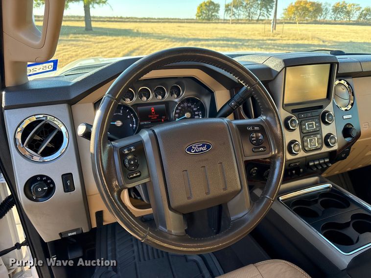 image for item EA7740 2015 Ford F250 Super Duty Crew Cab pickup truck