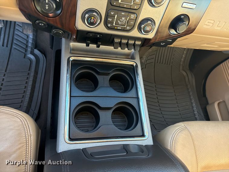 image for item EA7740 2015 Ford F250 Super Duty Crew Cab pickup truck