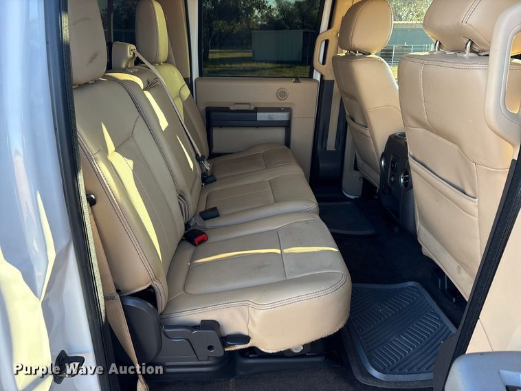 image for item EA7740 2015 Ford F250 Super Duty Crew Cab pickup truck