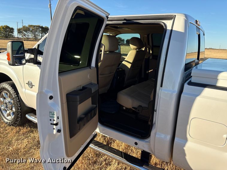 image for item EA7740 2015 Ford F250 Super Duty Crew Cab pickup truck