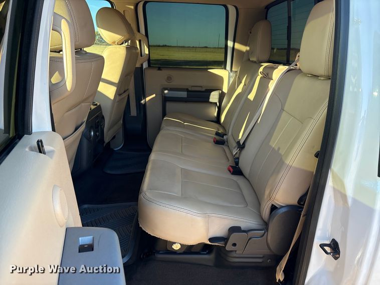 image for item EA7740 2015 Ford F250 Super Duty Crew Cab pickup truck