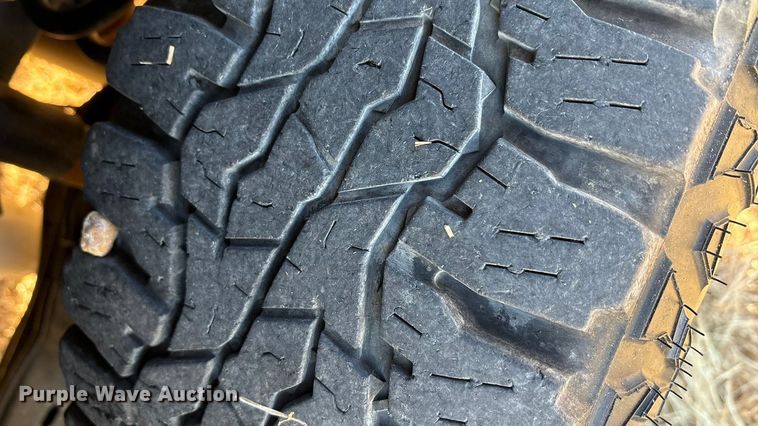 image for item EA7740 2015 Ford F250 Super Duty Crew Cab pickup truck