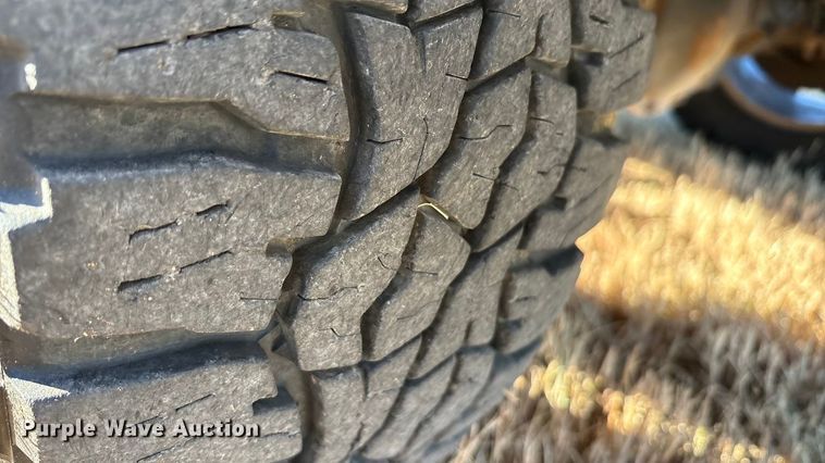 image for item EA7740 2015 Ford F250 Super Duty Crew Cab pickup truck