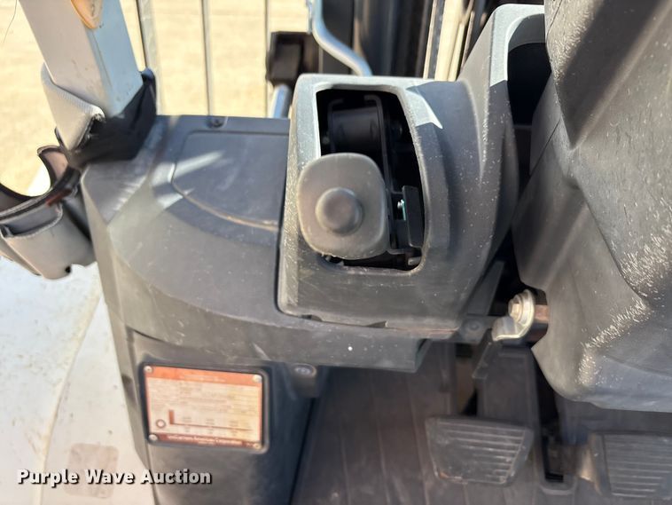 image for item EA7742 2015 Nissan PF80YLP forklift