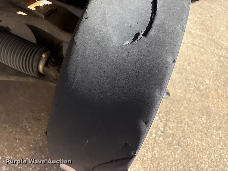 image for item EA7742 2015 Nissan PF80YLP forklift