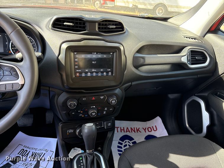 image for item EA7743 2018 Jeep Renegade SUV