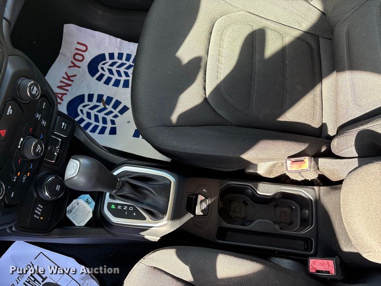 image for item EA7743 2018 Jeep Renegade SUV