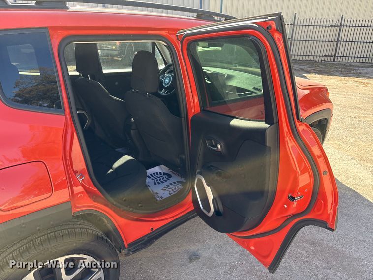 image for item EA7743 2018 Jeep Renegade SUV